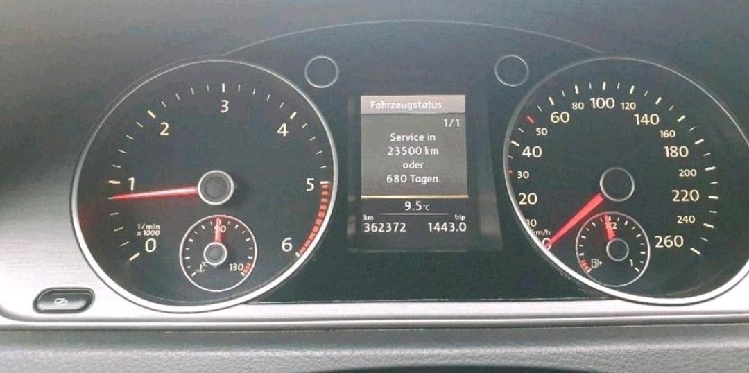 Volkswagen Passat 2011 — photo 9