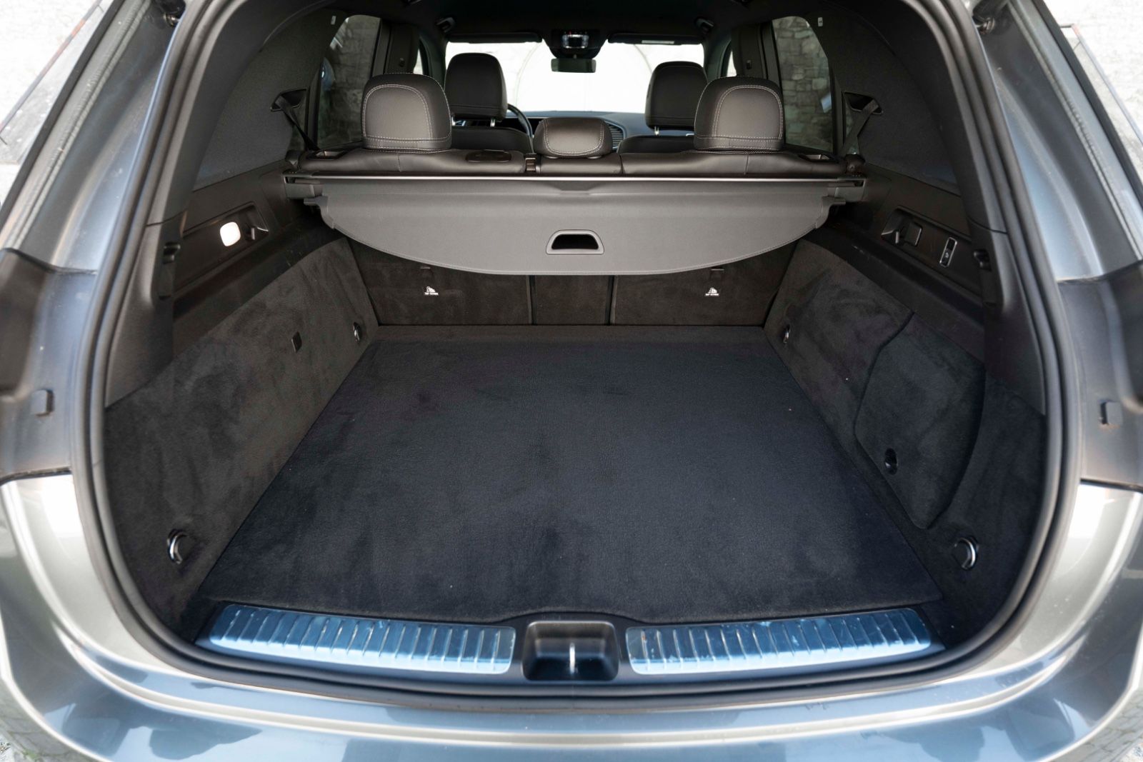 Fahrzeugabbildung Mercedes-Benz GLE 350de 4Matic AMG 3D KAM BURMESTER ACC LUFT