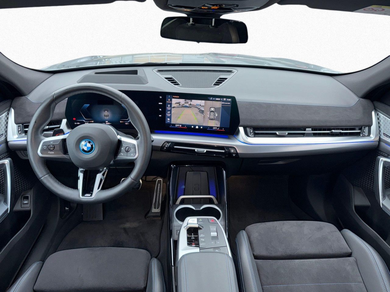 BMW iX2 - Bild 17