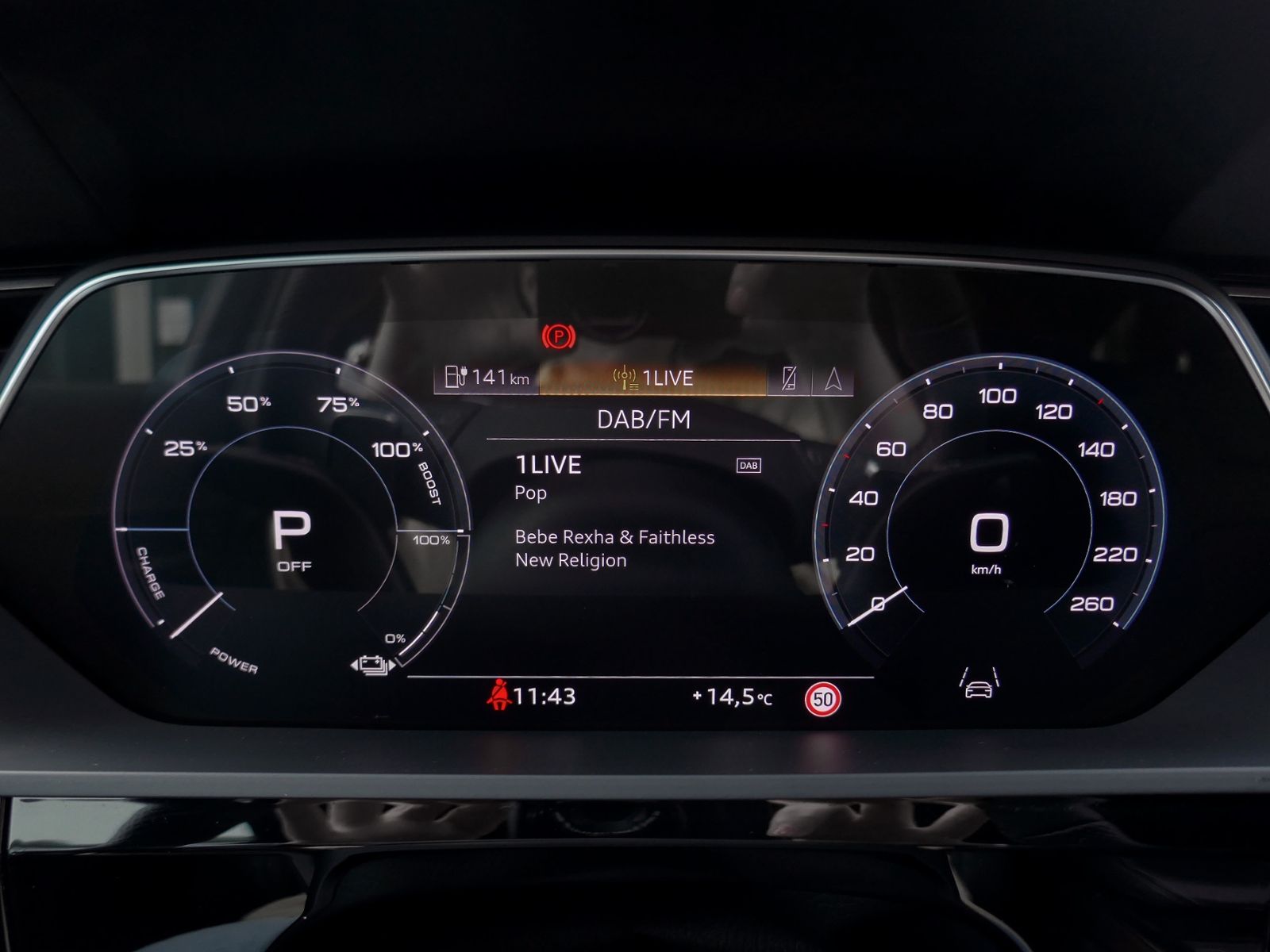Fahrzeugabbildung Audi e-tron Sportback advanced 55 quattro | LED AHK