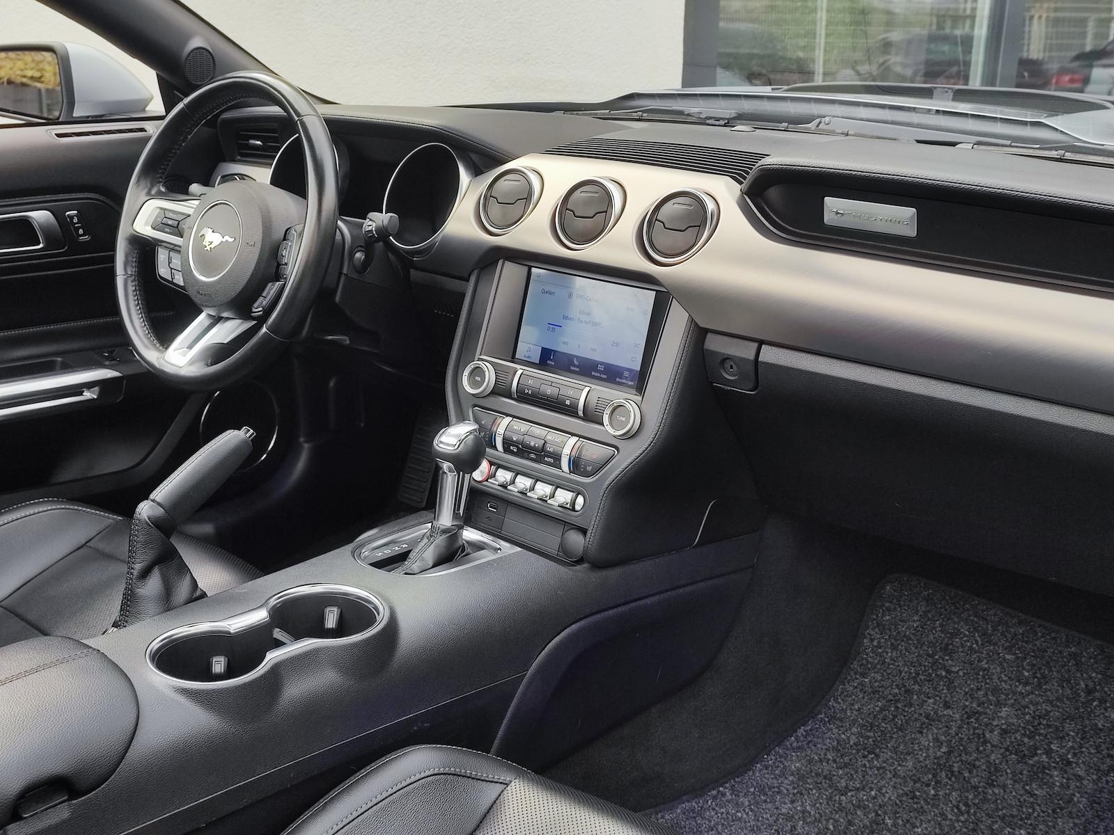 Ford Mustang Convertible 2.3 EcoBoost Premium|LED|LED