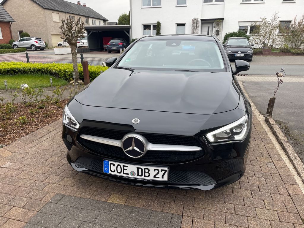 Image of Mercedes-Benz CLA 200 Shooting Brake