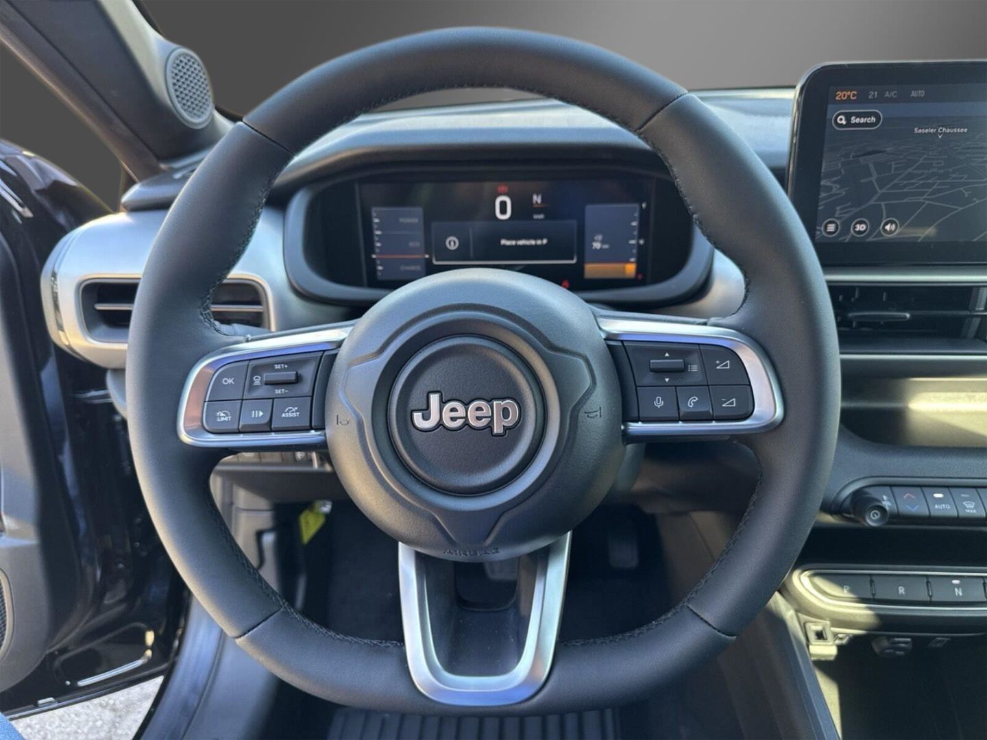 Fahrzeugabbildung Jeep Avenger BLACK EDITION-Winterpaket-Ganzjahresreif
