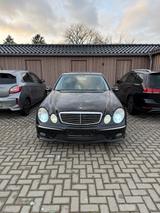 Mercedes-Benz E 500 AVANTGARDE Avantgarde - Mercedes-Benz E 500 in Hamburg