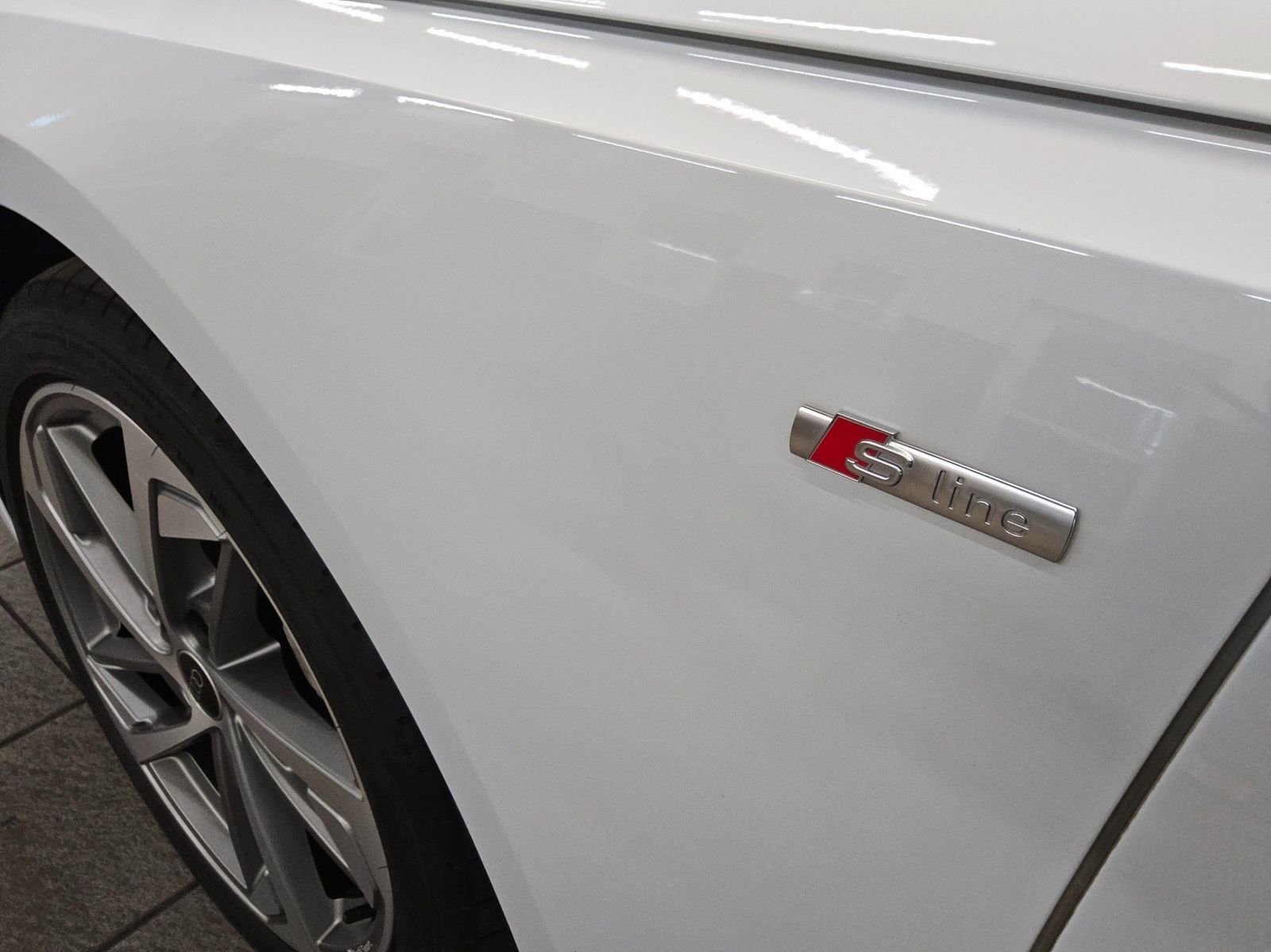 Audi A4 Avant 40 TDI S-Line Leder Navi LED PDC AHK foto 11