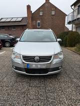 Volkswagen VW Touran 1,9  TDI 7 Sitzer - Volkswagen Touran mit Diesel-Antrieb: Kleinbus, Automatik, 1.9