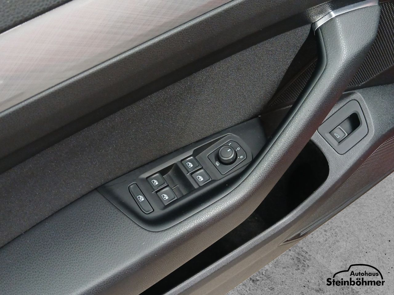Volkswagen Passat Variant - Bild 15