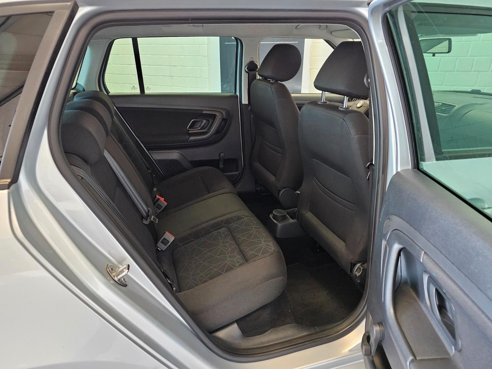 Skoda Fabia 1.2 TSI Combi Family + 8.Reifen/Klima/AHK