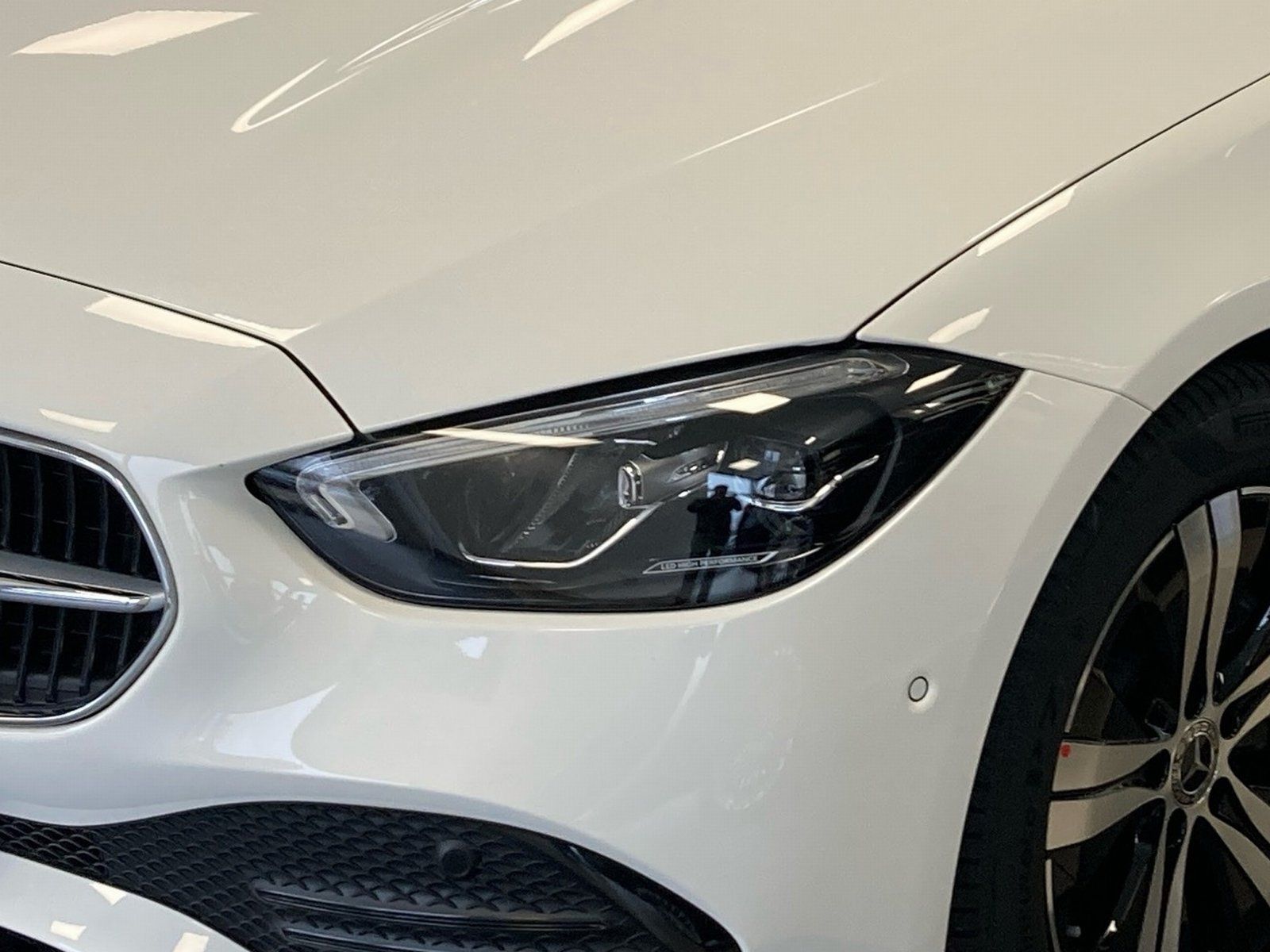 Fahrzeugabbildung Mercedes-Benz C 180 Avantgarde*Distro*Totwink*LED*Kam*Carplay*