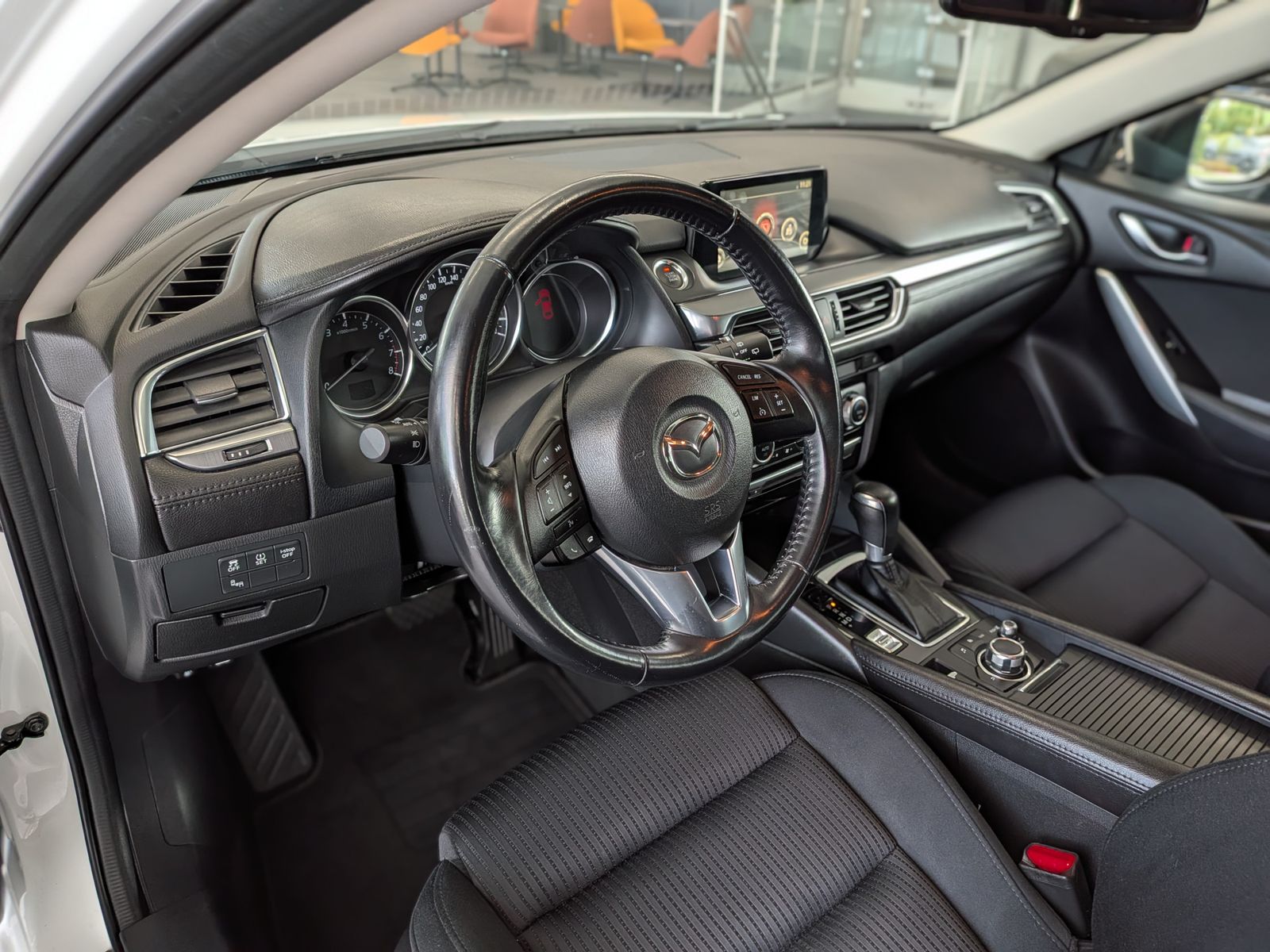 Fahrzeugabbildung Mazda 6 2.0 Aut. Exclusive-Line LED Tempomat PDC SHz