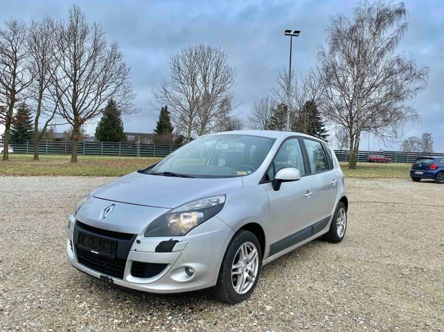 Renault Scenic Expression 1.6 16V 110