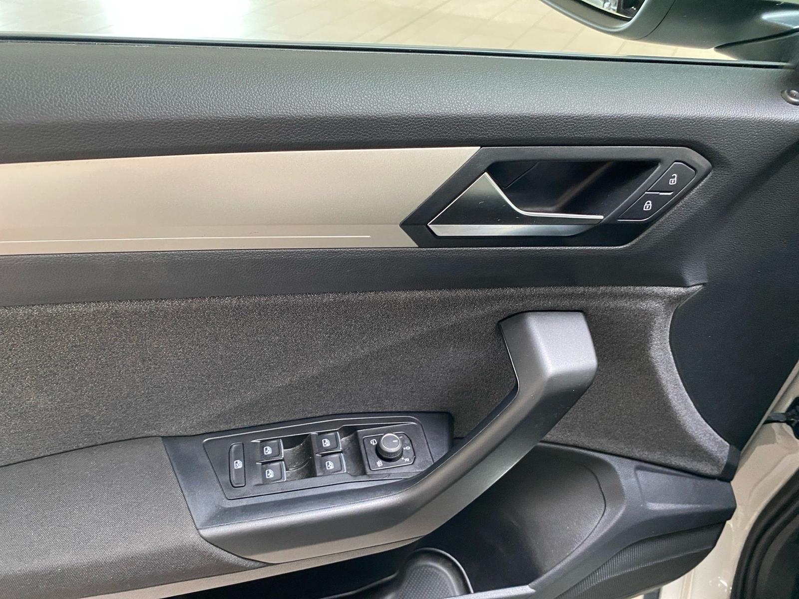 Volkswagen T-Roc 2.0 TDI Move Fahrschulwagen RFK LED ACC, миниатюра 12