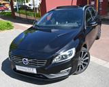Volvo V60 Kombi D4 Summum Leder Schiebedach Navi VOLL - Volvo V60 in Hannover