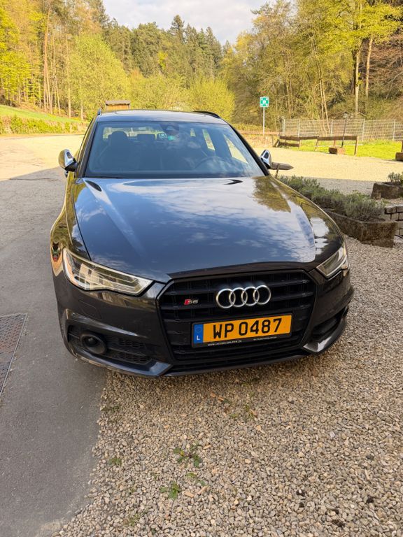 Image of Audi S6