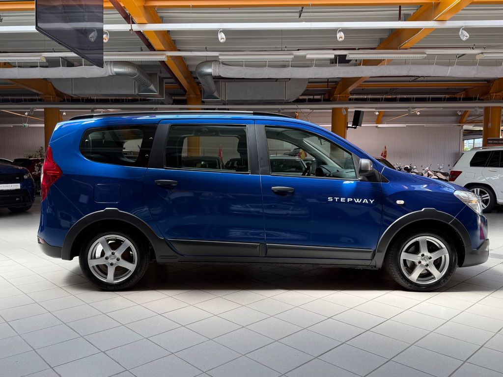 DACIA Lodgy Stepway Plus|7-Sitzer|SHZ|PDC|Kamera|Klima DACIA Lodgy Stepway Plus|7-Sitzer|SHZ|PDC|Kamera|Klima