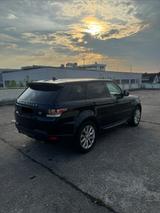 Land Rover Range Rover Sport 3.0 SDV6 SE SE - Land Rover Range Rover Sport Se mit Diesel-Antrieb