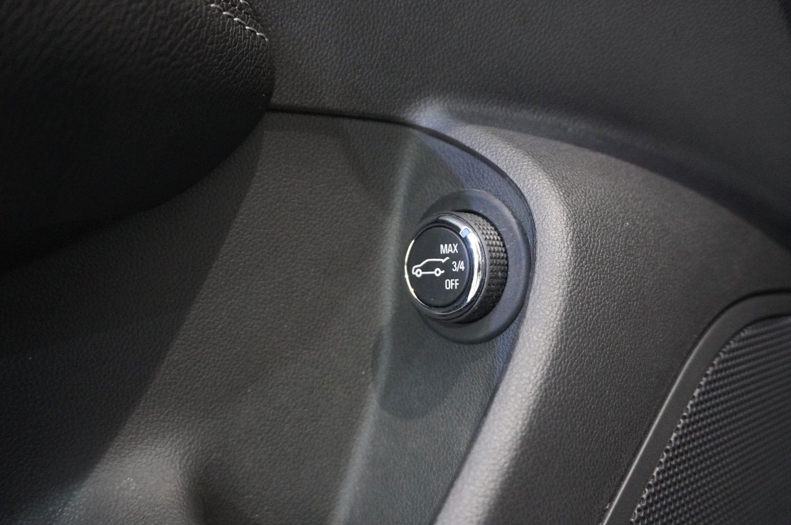 Fahrzeugabbildung Opel Insignia B ST 2.0D ULTIMATE NAVI/LED/KAMERA/AHK