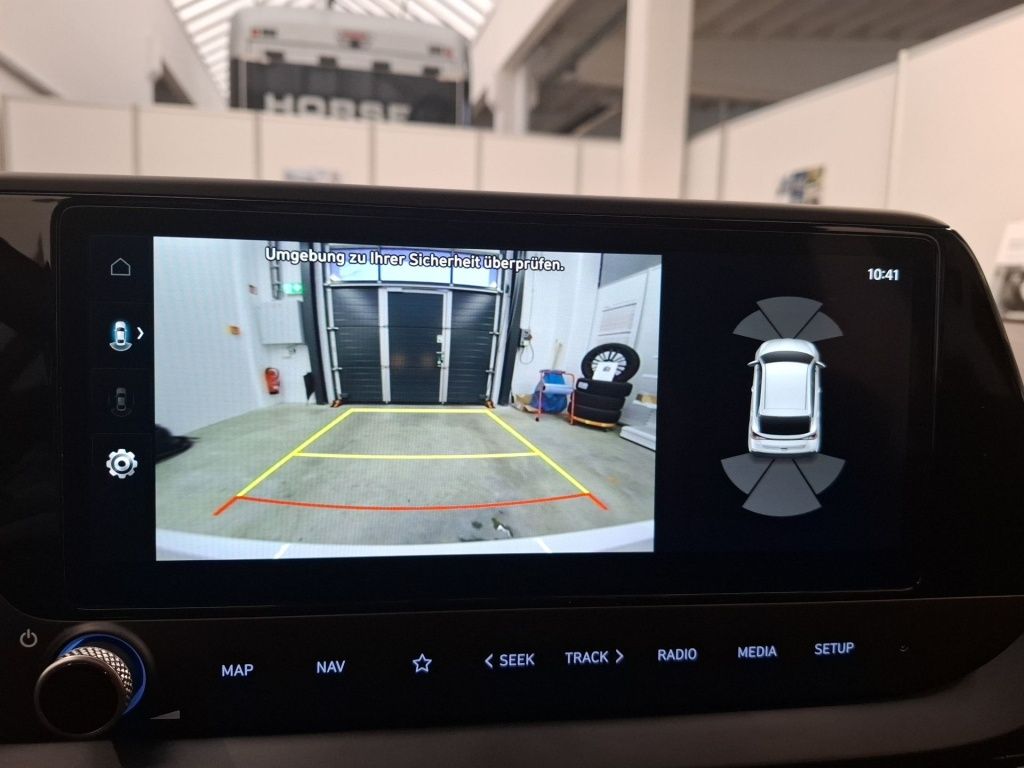 Fahrzeugabbildung Hyundai i20 FL (MY25) 1.0 T-GDI (100 PS) 6-MT 2WD Prime