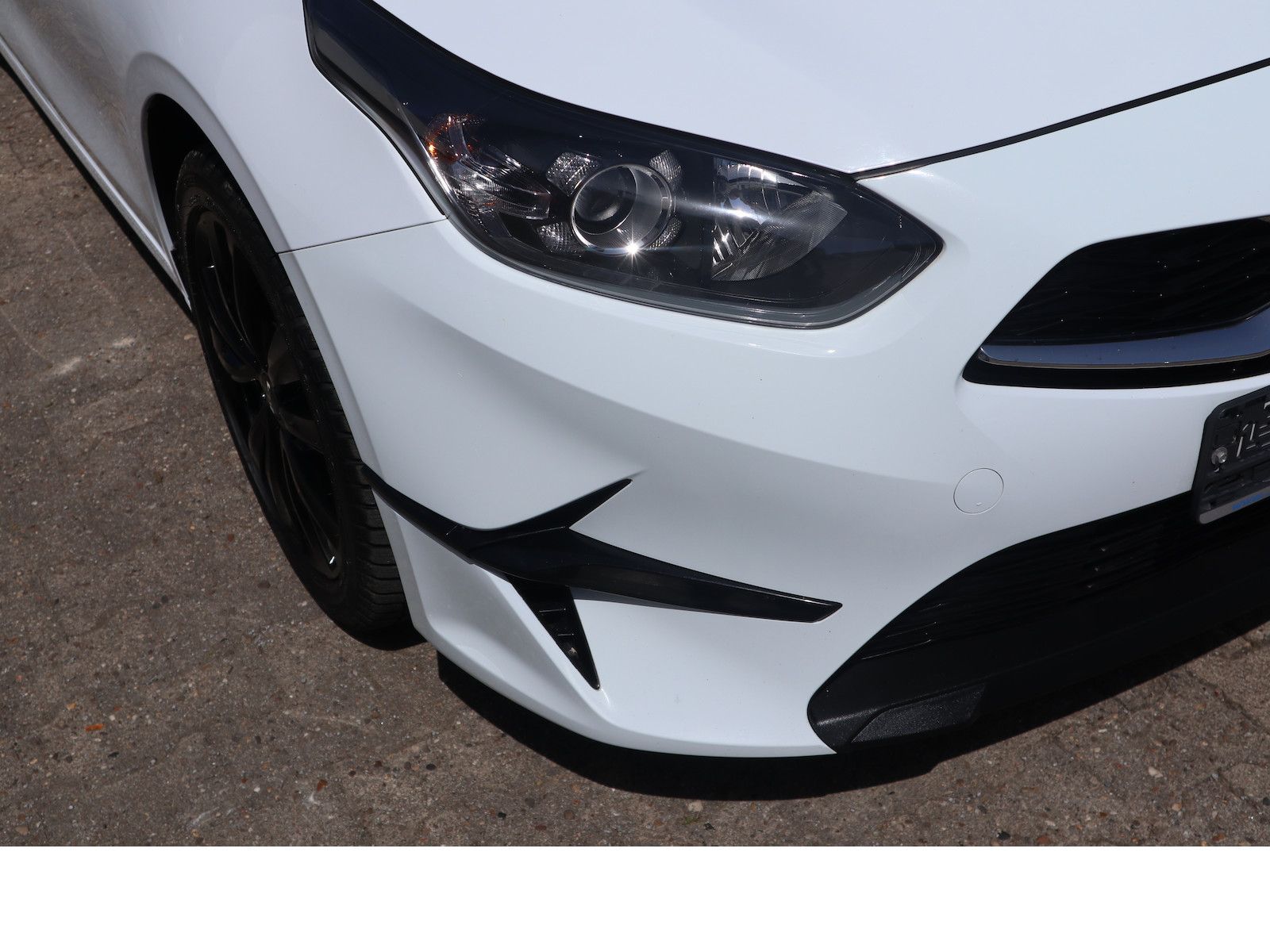 Fahrzeugabbildung Kia cee´d Sportswagon Navi Tempo Scheckheftgepflegt