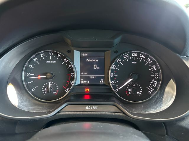 Skoda Octavia *AHK*2-Zonen*PDC*Tempo*Dachrelimg*