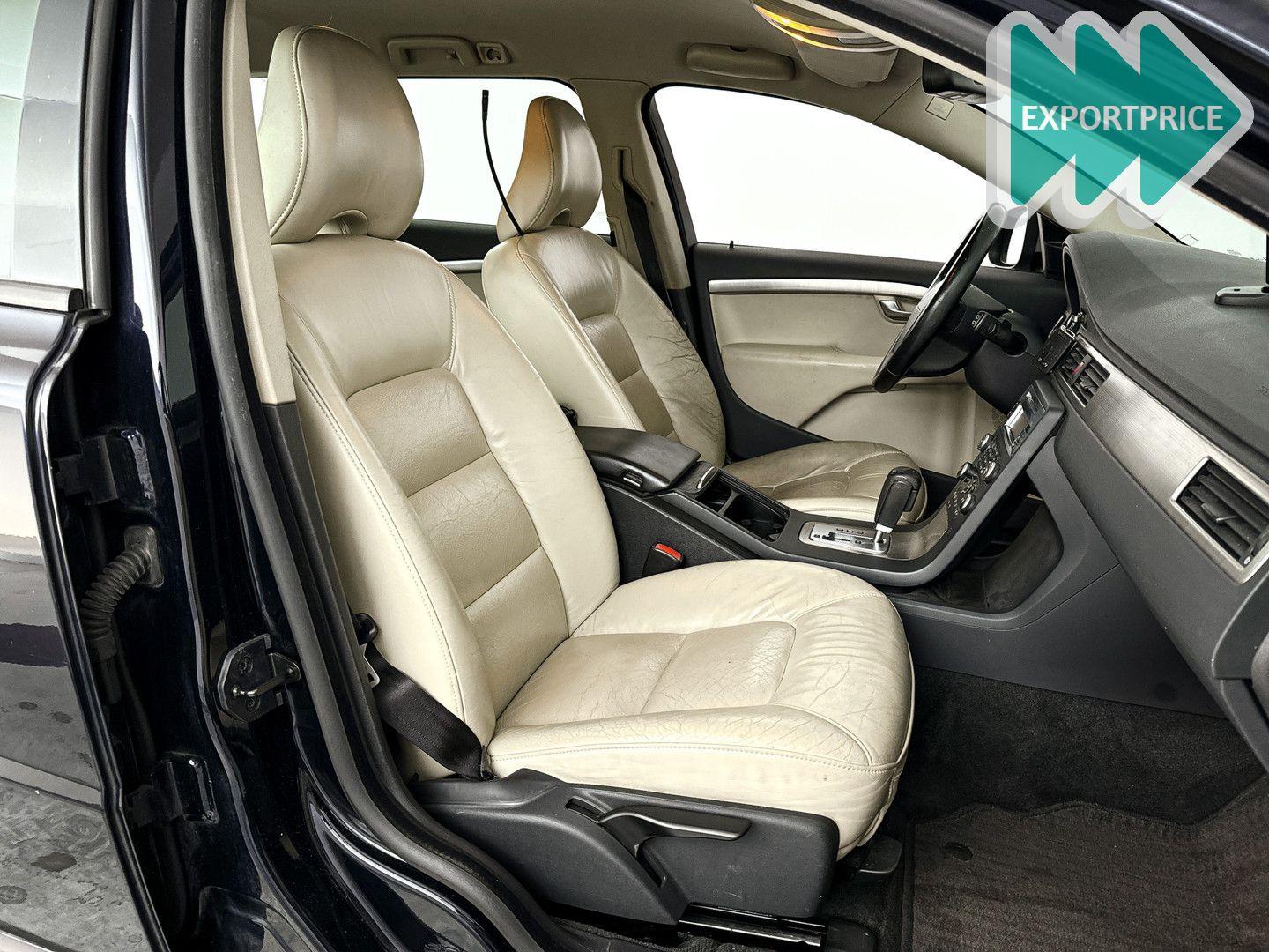 Volvo V70 2008 — photo 21