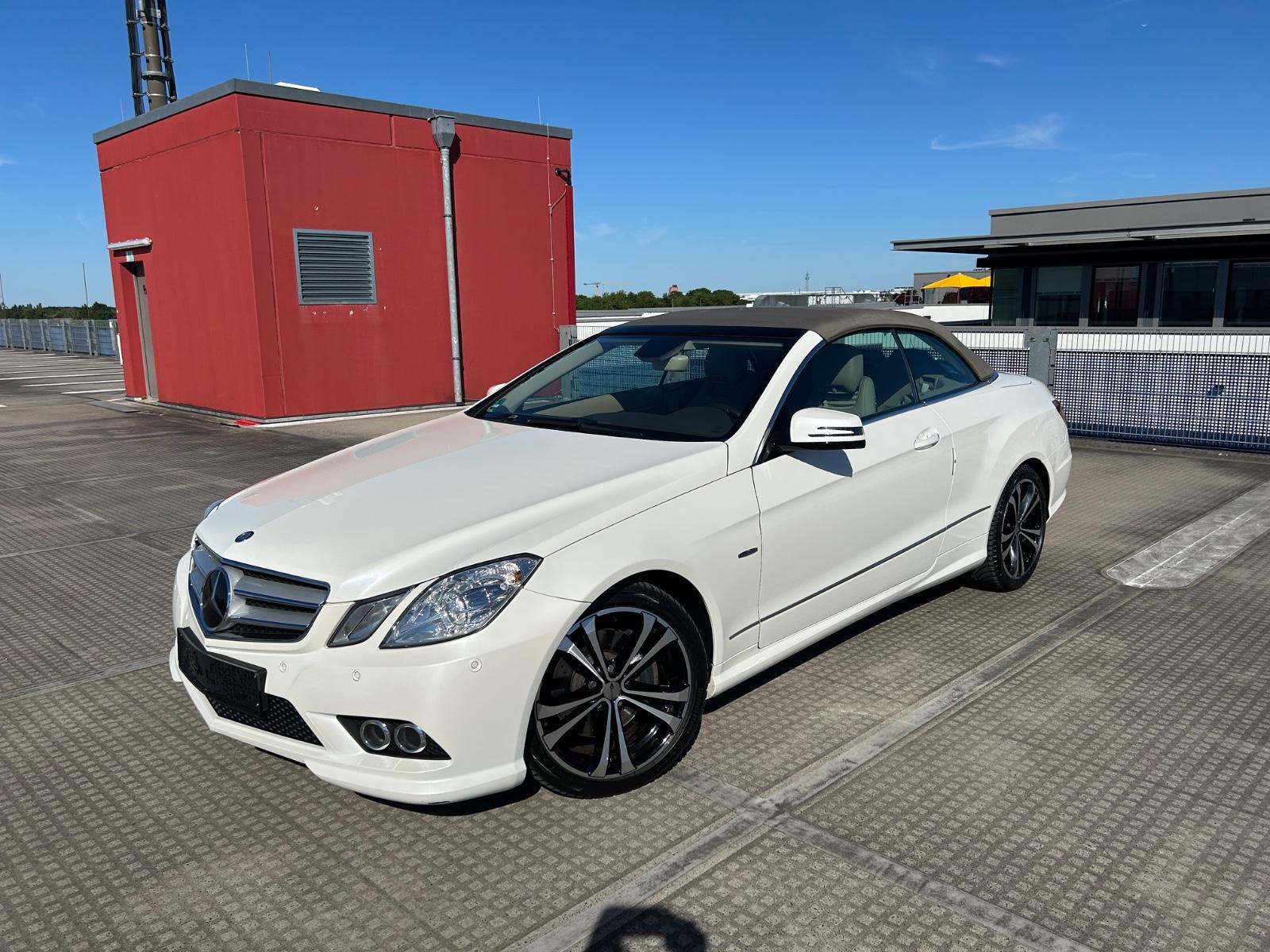 Mercedes-Benz E 350 Cabrio CDI BE AMG LINE Aut. NAVI~LEDER~