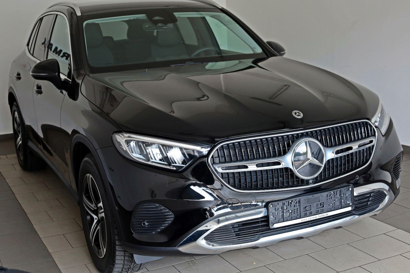 Fahrzeugabbildung Mercedes-Benz GLC 220d 4M,Avantgarde,Navi,LED,ParkPak,Apple,WR