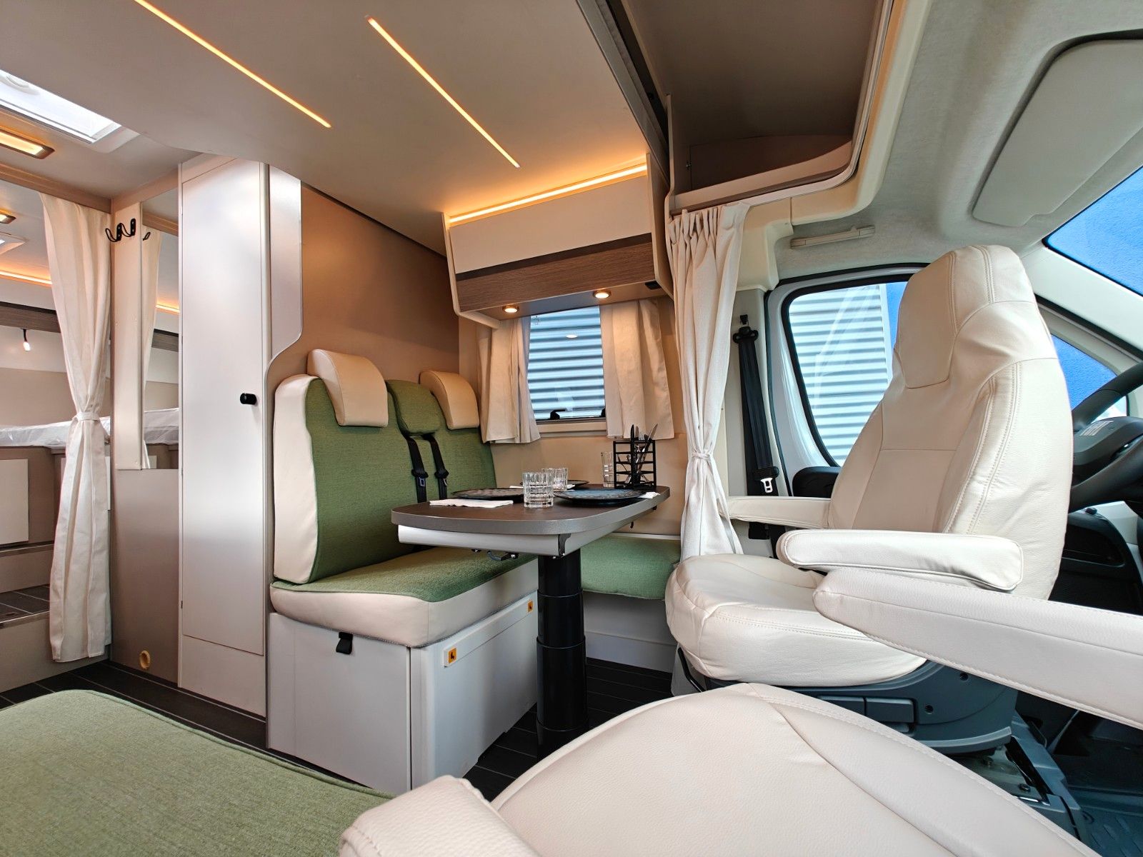 Fahrzeugabbildung XGO Dynamic 98 Plus - Modell 2025