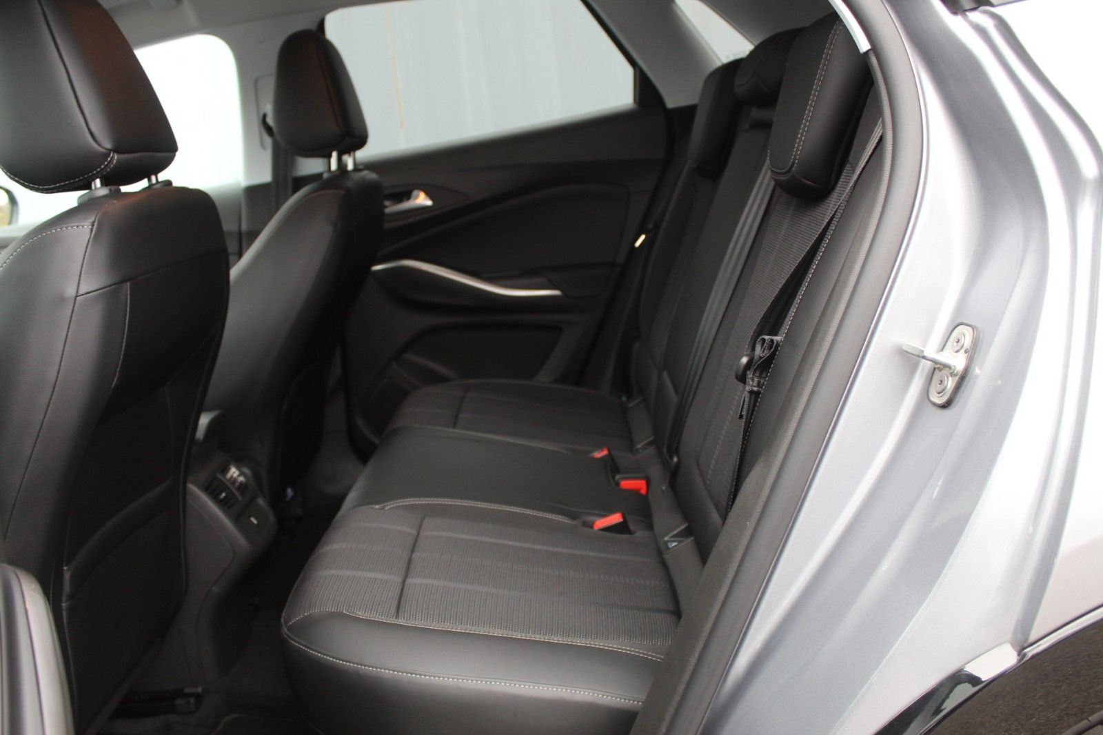 Fahrzeugabbildung Opel Grandland*SHZ*LHZ*360°Kamera*PDC*LED*Keyless