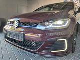 Volkswagen Golf VII .GTE*LED*BI-XENON*SEHR GEPFLEGT*NAVI - mit Hybrid-Antrieb: Rot
