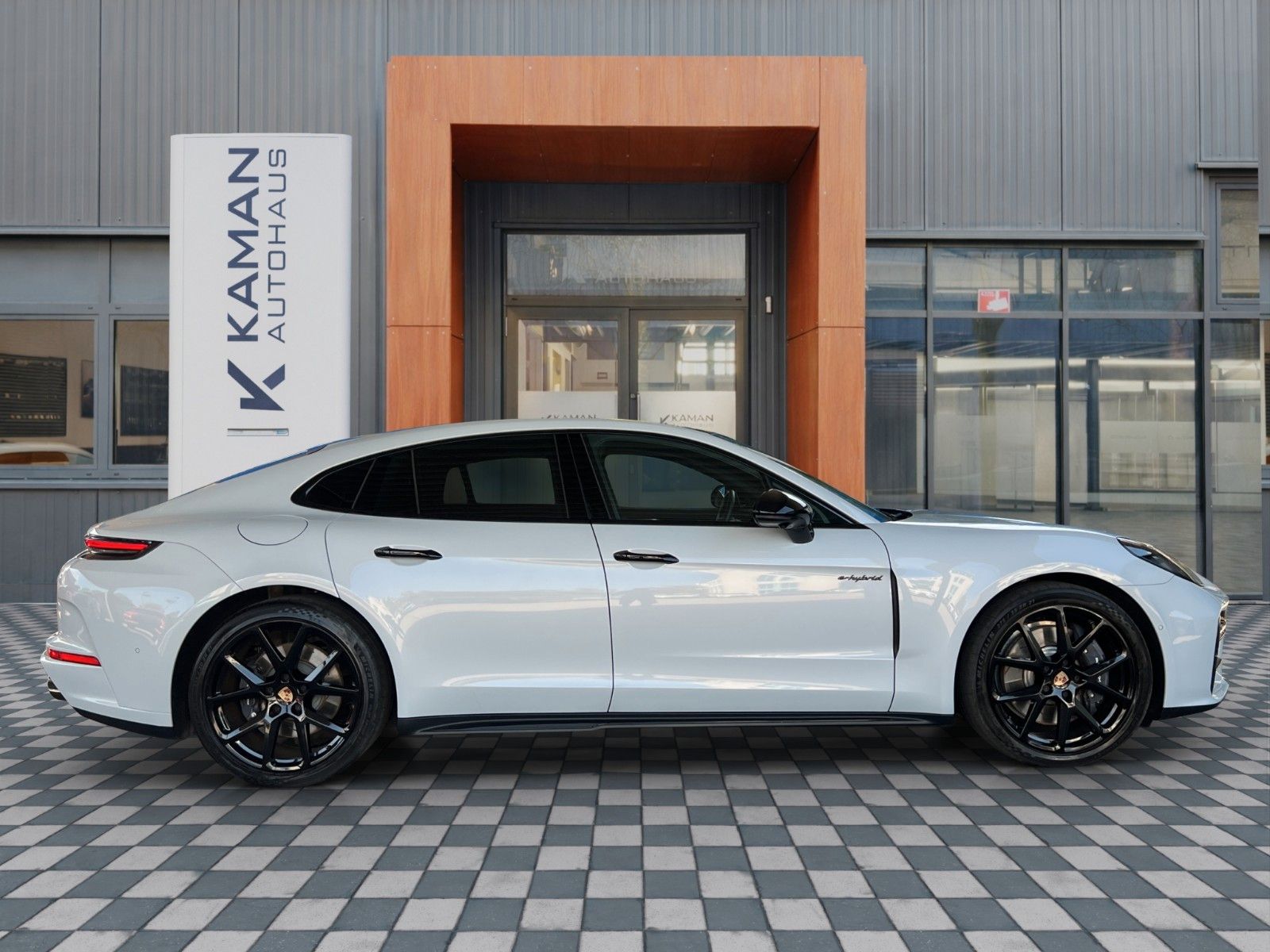 Porsche Panamera 4 E-Hyb Sport Design Sportabgas 21 Alu foto 23