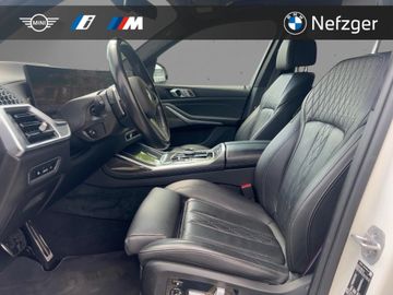 BMW X7 - 7
