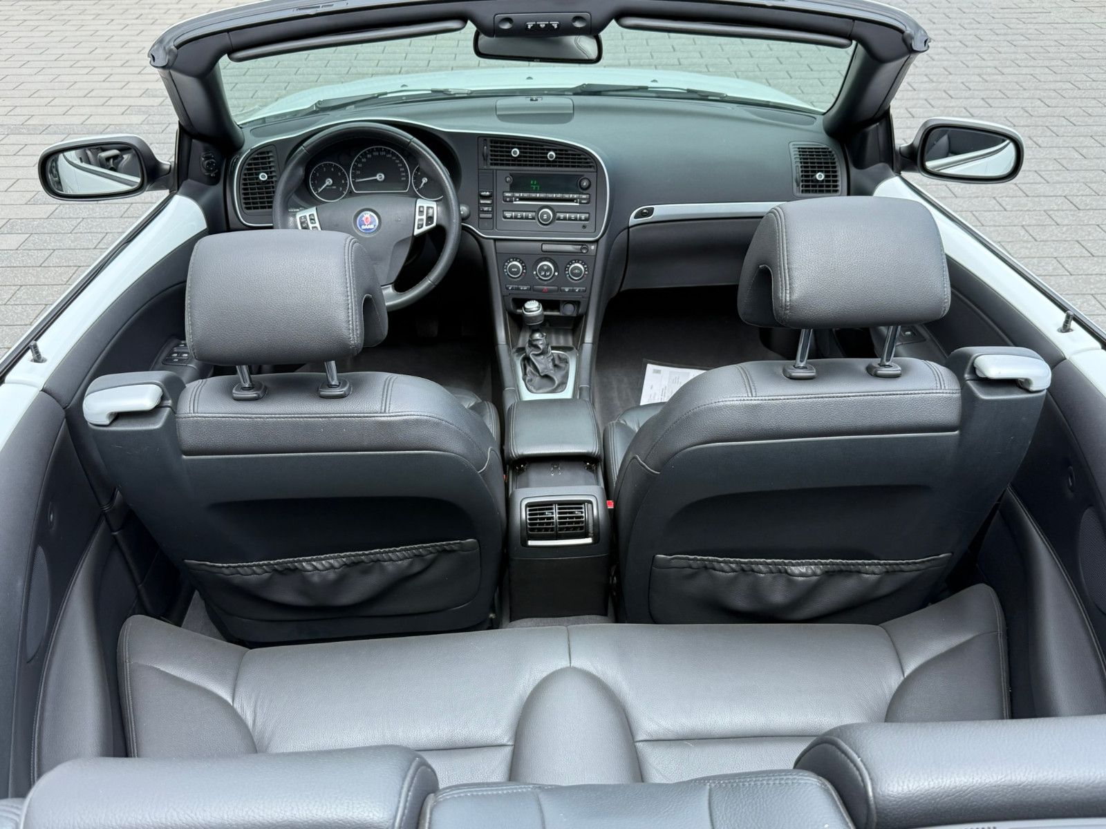 Fahrzeugabbildung Saab 9-3 Cabriolet Vector