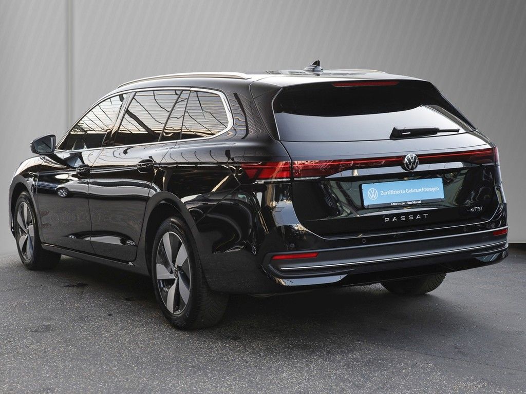 Volkswagen Passat Variant 1.5eTSI DSG Business AHK Navi RFK foto 5