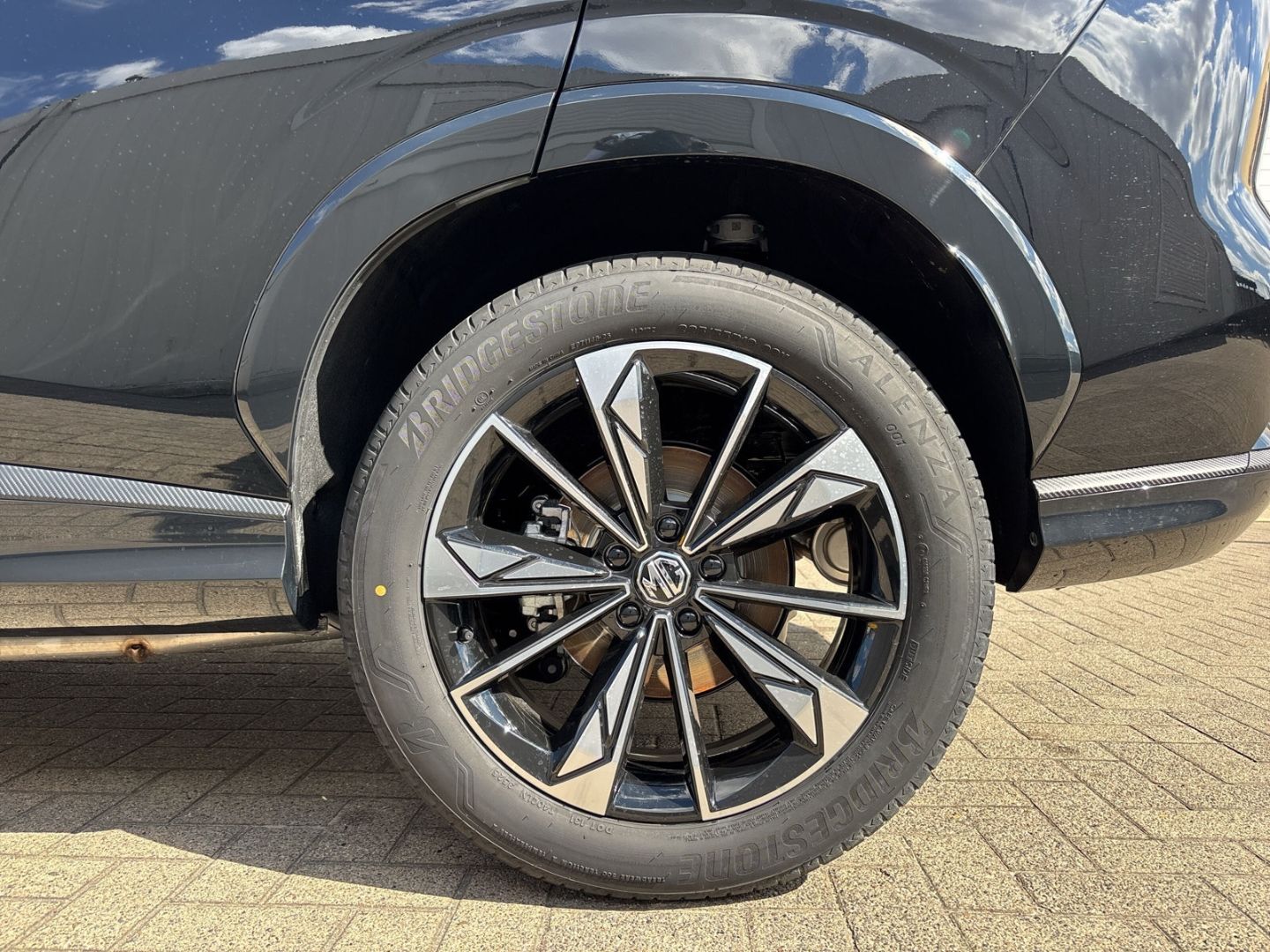 Fahrzeugabbildung MG HS Hybrid+ Luxury MY25.5  TOP FINANZ*  Angebot