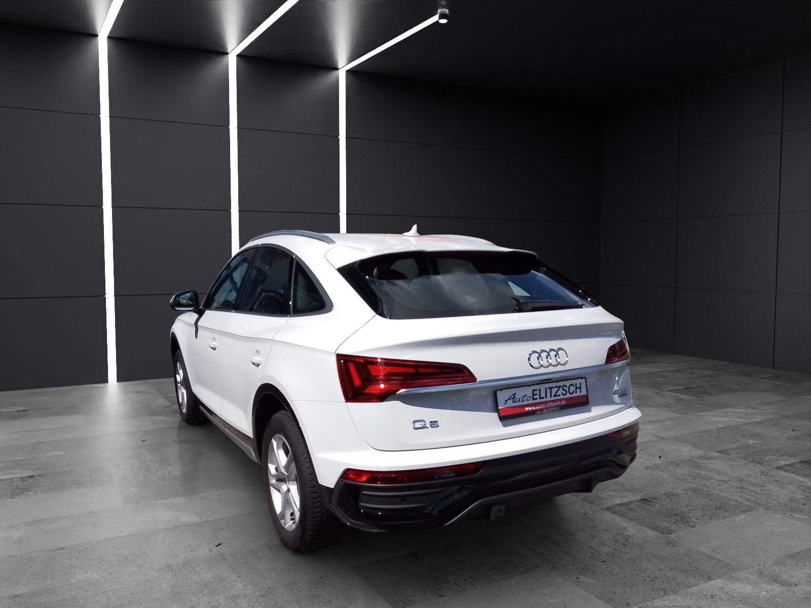 Fahrzeugabbildung Audi Q5 Sportback 40 TDI quattro Matrix Navi Leder AV