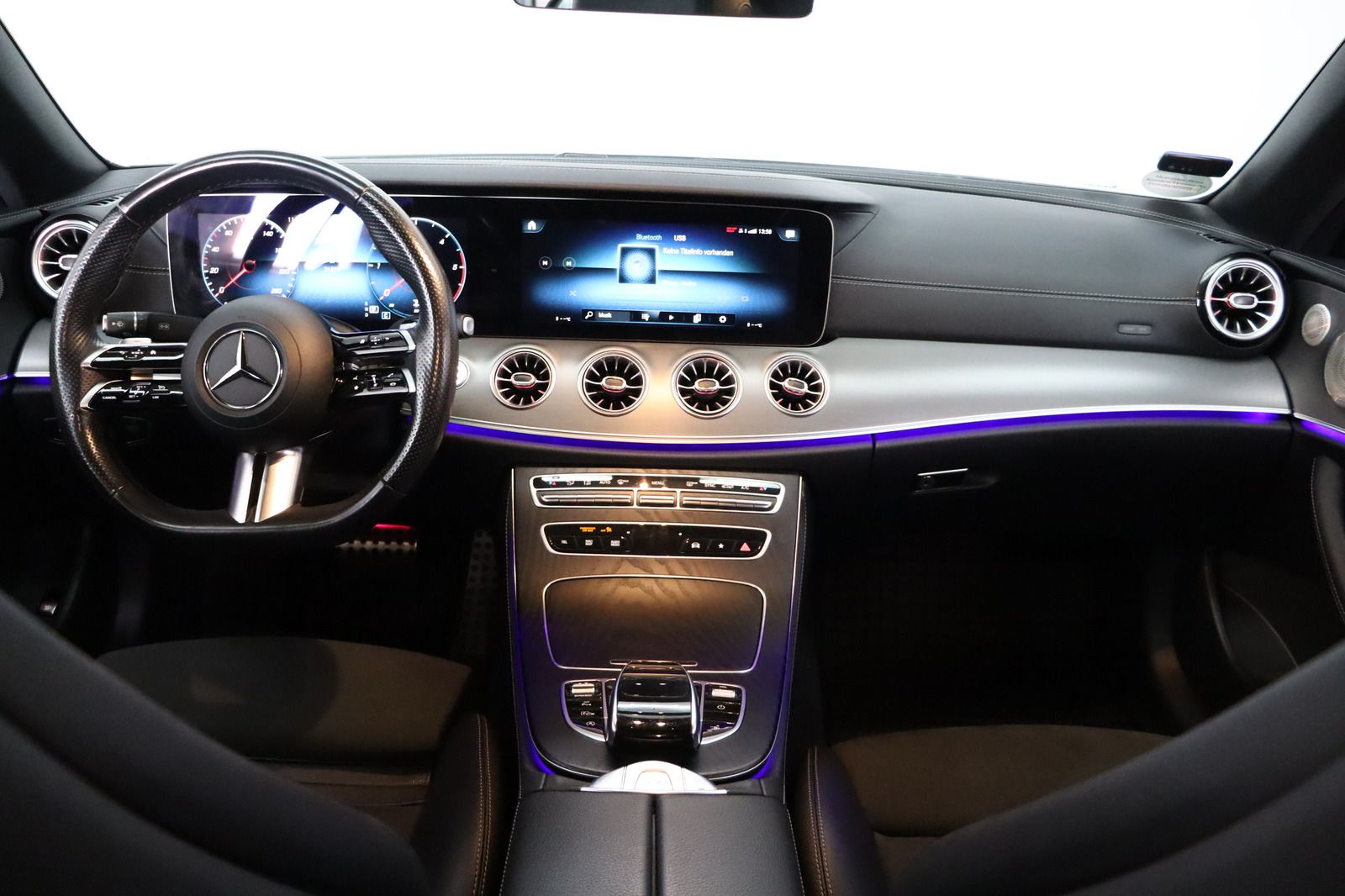 Fahrzeugabbildung Mercedes-Benz E 220 d Night Edition * Airscarf * LED *