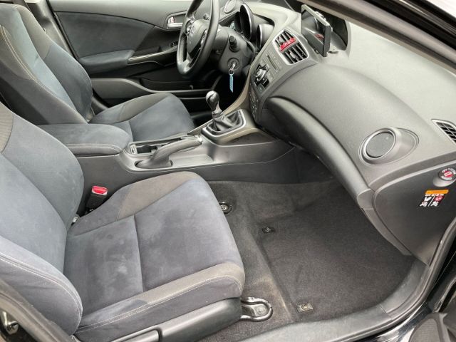 Fahrzeugabbildung Honda Civic 1.8 Tourer Sport Rückfahrkamera, Klimaauto