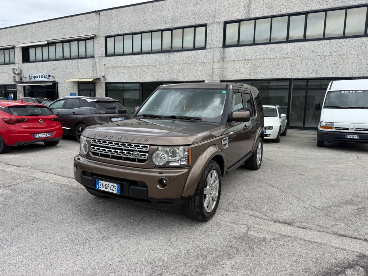 Land-Rover Discovery - 1
