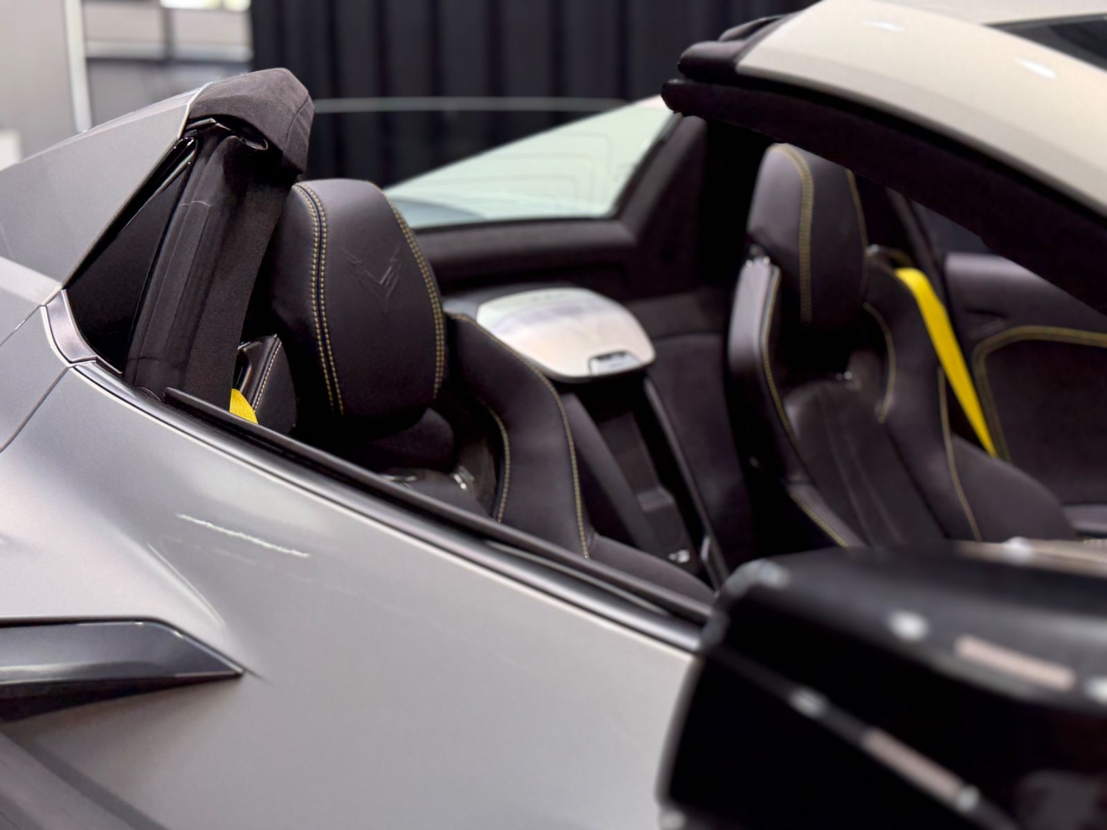 Fahrzeugabbildung Corvette C8 6.2 V8 Stingray 3LT Cabrio|CARBON|LIFT|VOLL