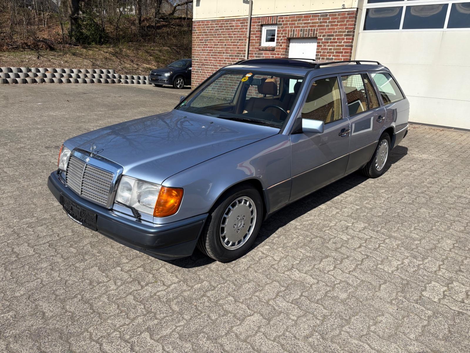 Mercedes-Benz 300 TE 24 V Autom 2 Hand H-Kennzeichen