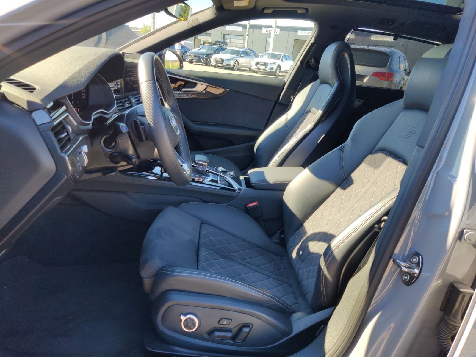 Audi A4 Avant 45 TFSI q. S-Tronic S-Line AHK Pano foto 9