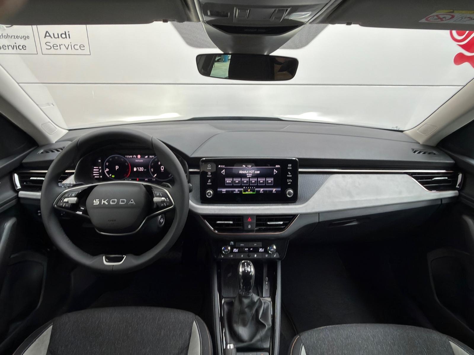 Skoda Kamiq Selection 1.5TSI DSG#Kamera#App#AHK#LED#