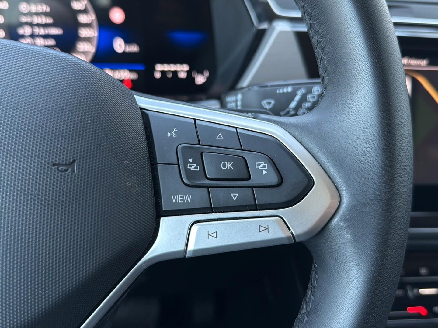 Volkswagen Touran Comfortline ACC 3ZK SHZ RFK LED, миниатюра 16