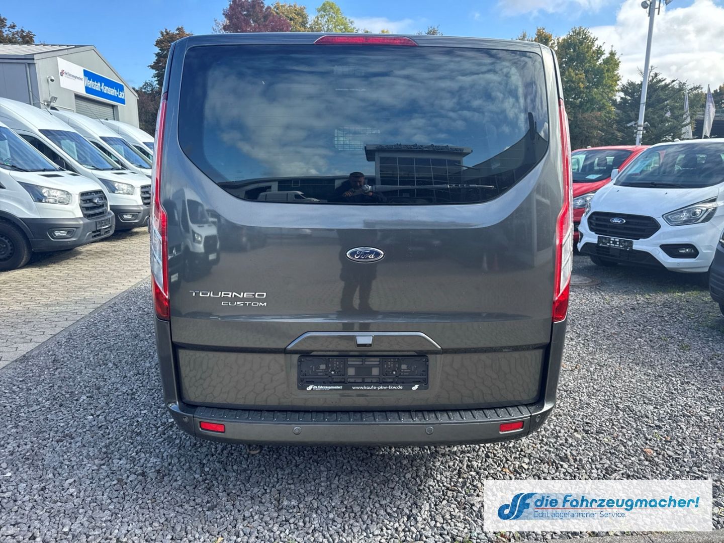 Fahrzeugabbildung Ford Transit Custom Kasten 310 L1 Limited