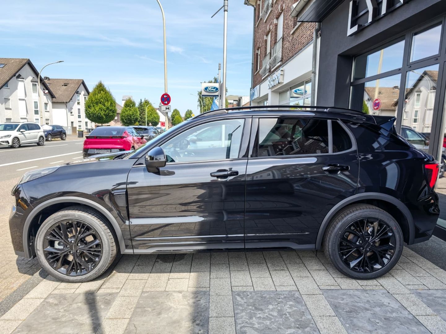 Lynk & Co 01