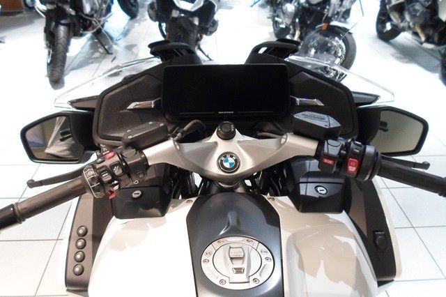 Fahrzeugabbildung BMW R1250RT mit Audiosystem