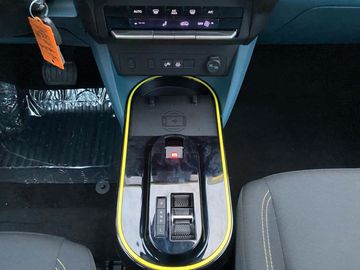 Fiat GRANDE PANDA BUSINESS EDITION LED+Navi+PDC+SpurH