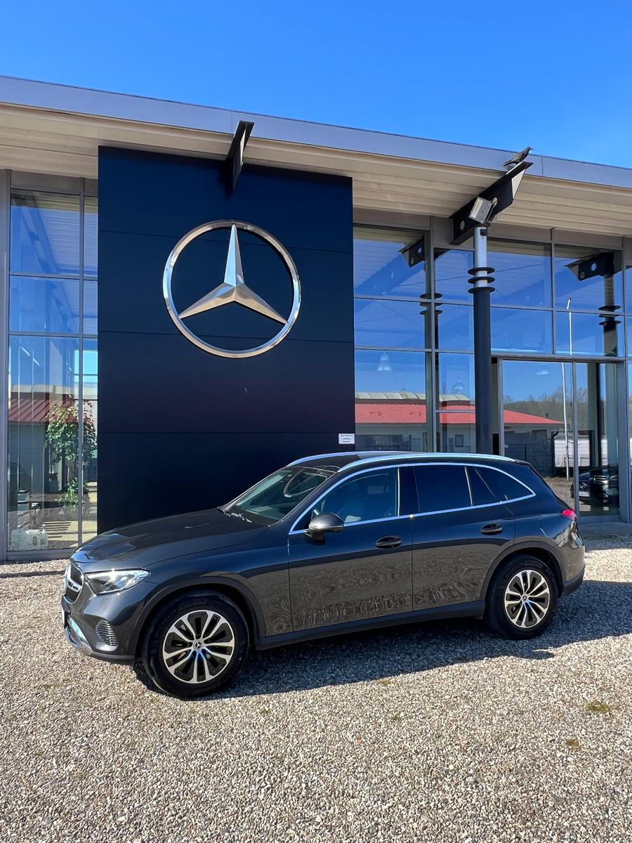 Mercedes-Benz GLC 200 4M  *Distronic*Memory*AHK*Alarm*360°