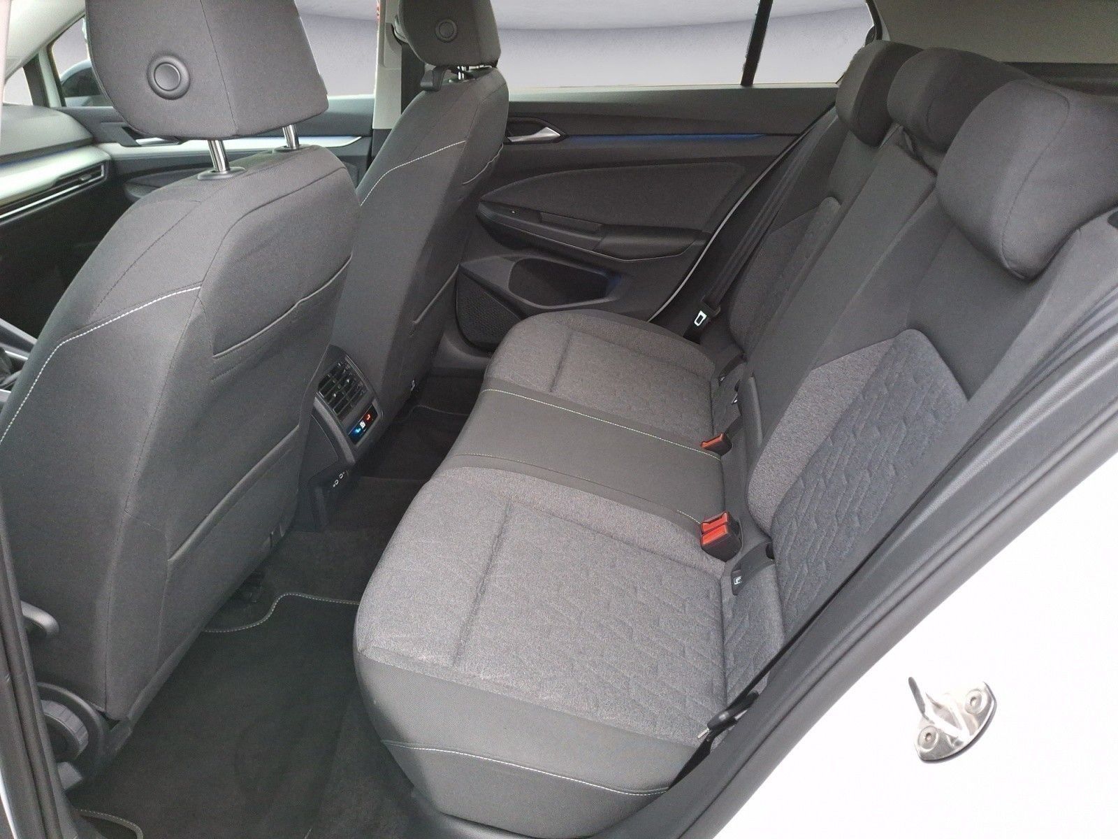 Volkswagen Golf - Bild 9